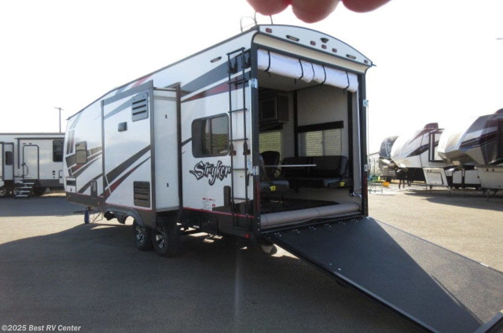 Toy Hauler 2020 Cruiser RV Stryker 2613 TrailersUSA