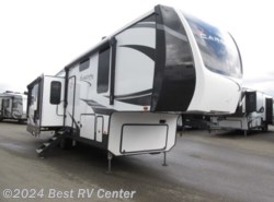 New 2022 Forest River Cardinal Luxury 320RLX available in Turlock, California