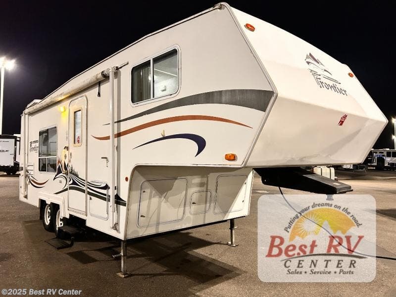 Used 2006 Vanguard Frontier 243SL available in Turlock, California