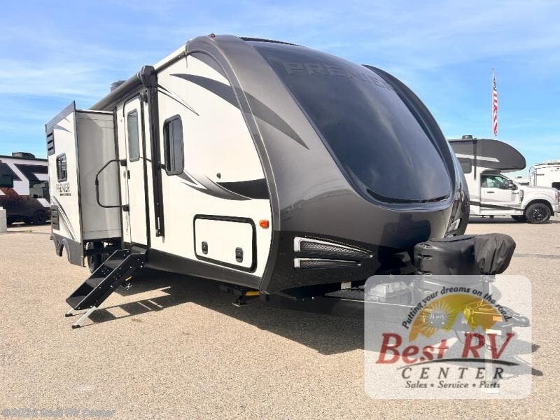 Used 2020 Keystone Premier Ultra Lite 26RBPR available in Turlock, California