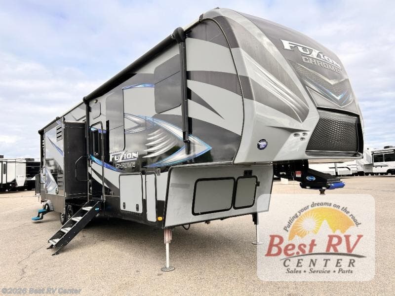 Used 2015 Keystone Fuzion 345 chrome available in Turlock, California