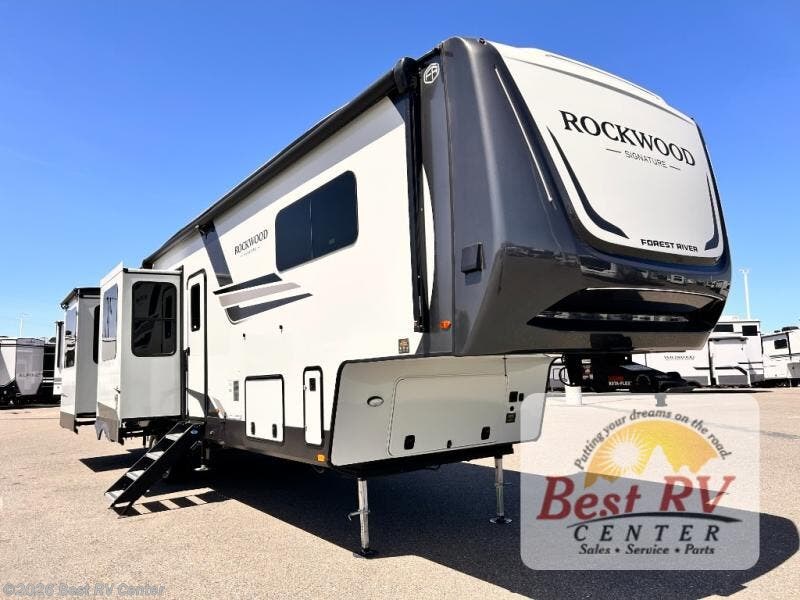 New 2026 Forest River Rockwood Signature 404SRK available in Turlock, California