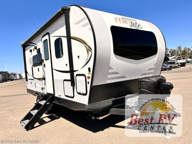 Used 2018 Forest River Rockwood Mini Lite 2104S available in Turlock, California