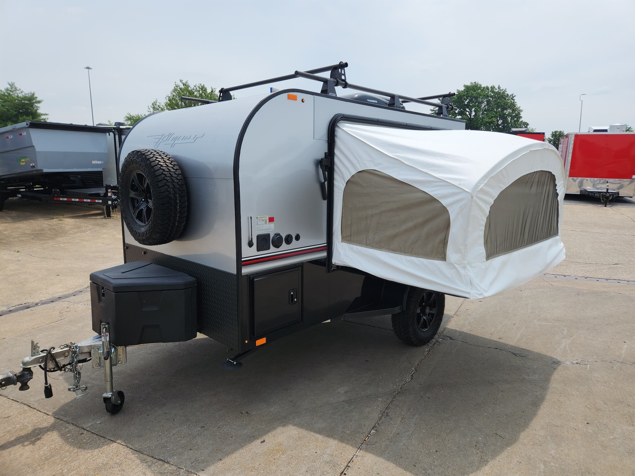 Used 2020  inTech Flyer Explore 6' x 10.5' Fold Out Beds Toy Hauler by inTech from Trailer World Inc. in Bowling Green, KY