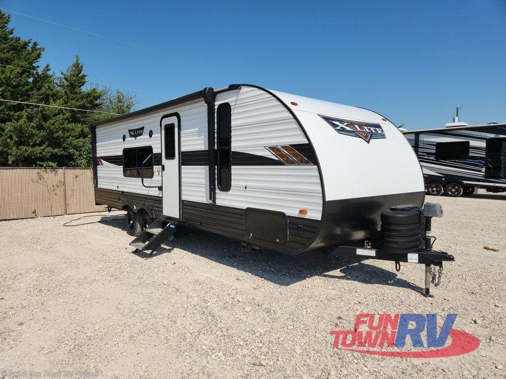 Used 2023 Forest River Wildwood 261BHXL available in Hewitt, Texas