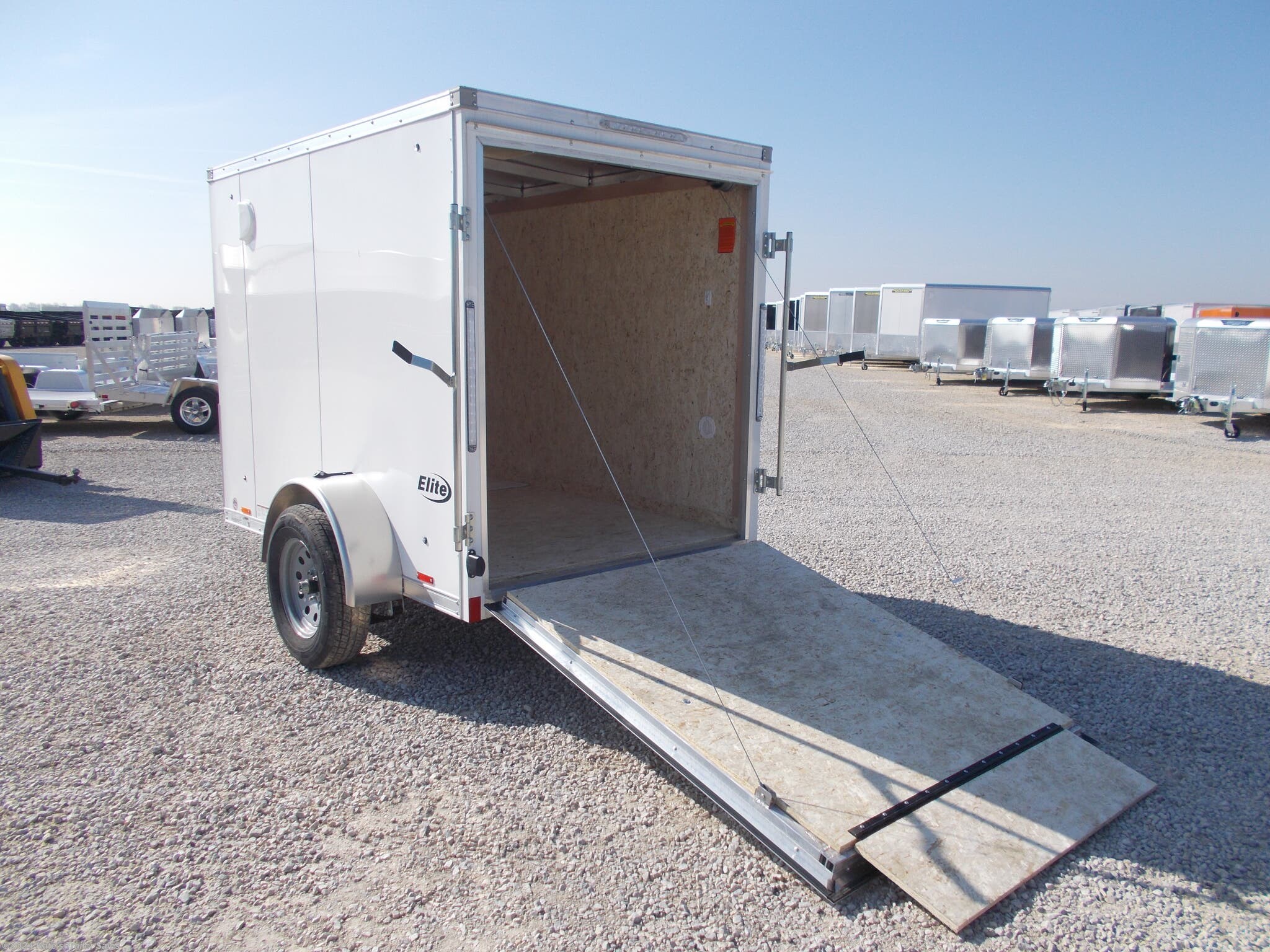 5 x 8 cargo trailer queen mattress