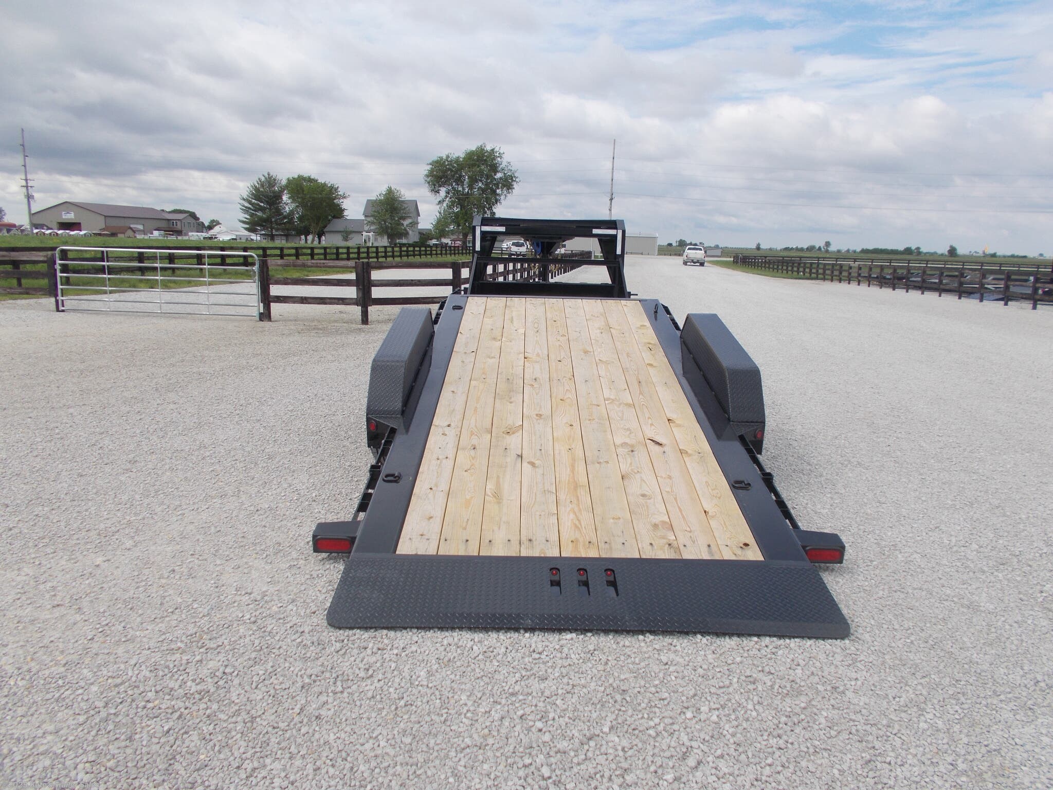 Tilt Deck 2020 Load Trail 83X24' 14K Gooseneck Tilt Trailer TrailersUSA