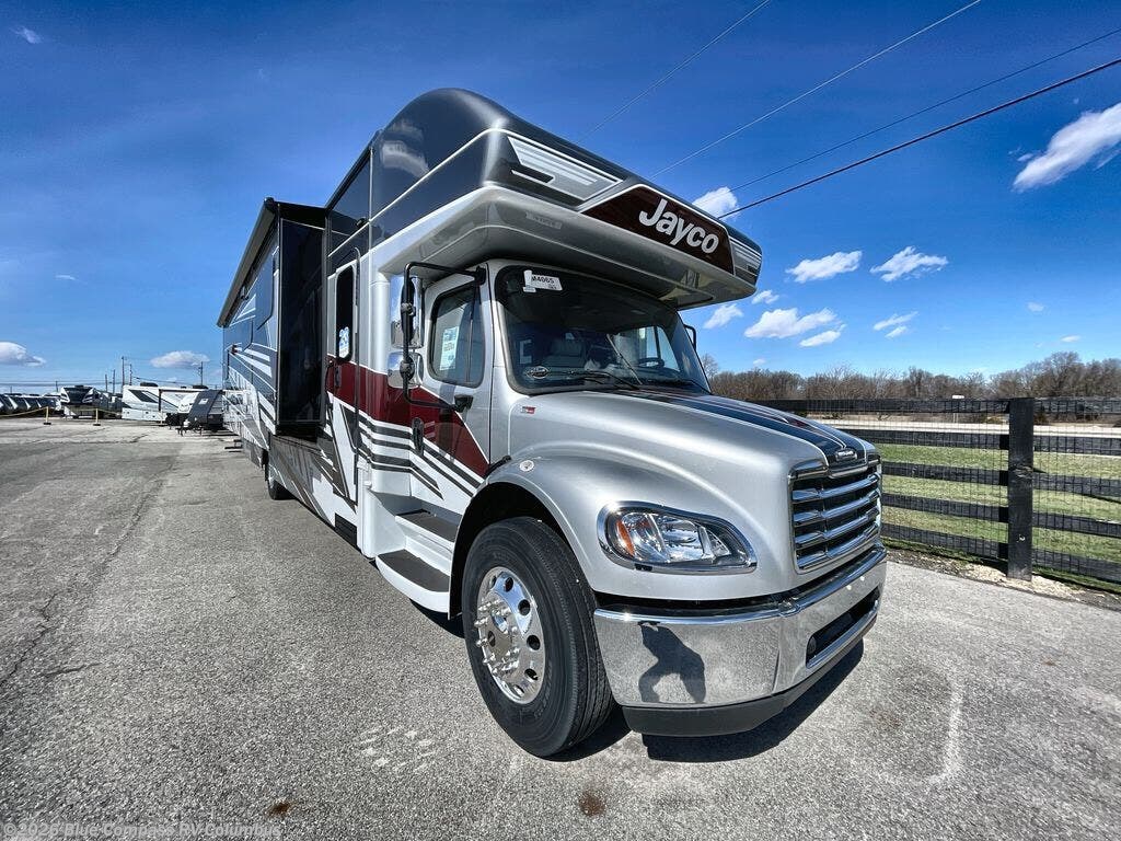 New 2026 Jayco Seneca Prestige 37M available in Delaware, Ohio