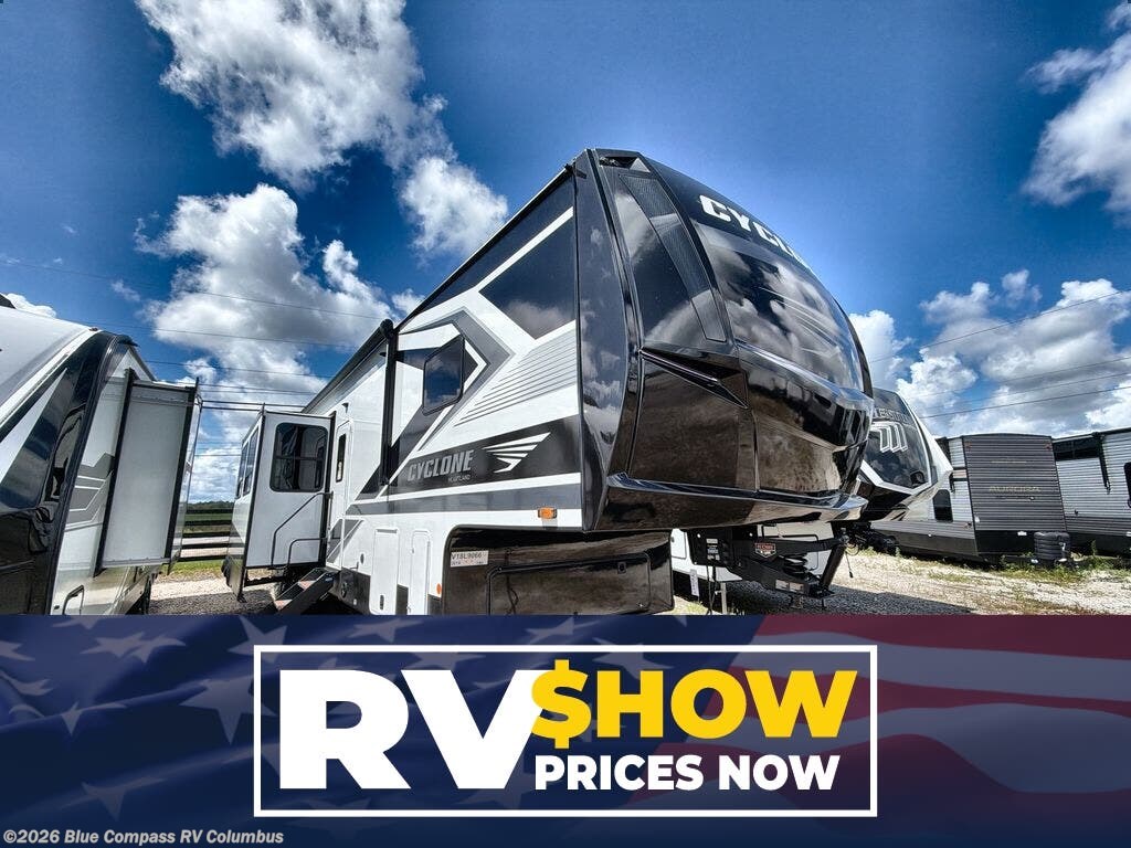 New 2027 Heartland Cyclone 3914 available in Delaware, Ohio