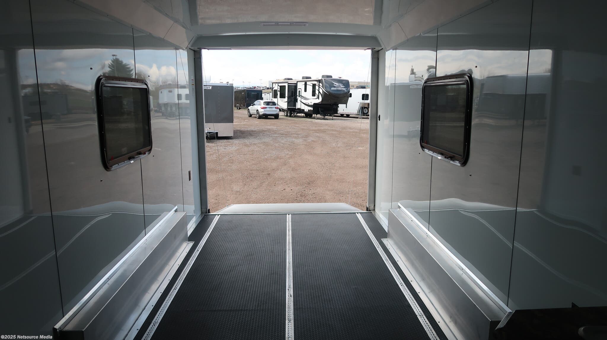 Toy Hauler 2020 Sundowner 7.5x22 Aluminum Cargo Trailer with full