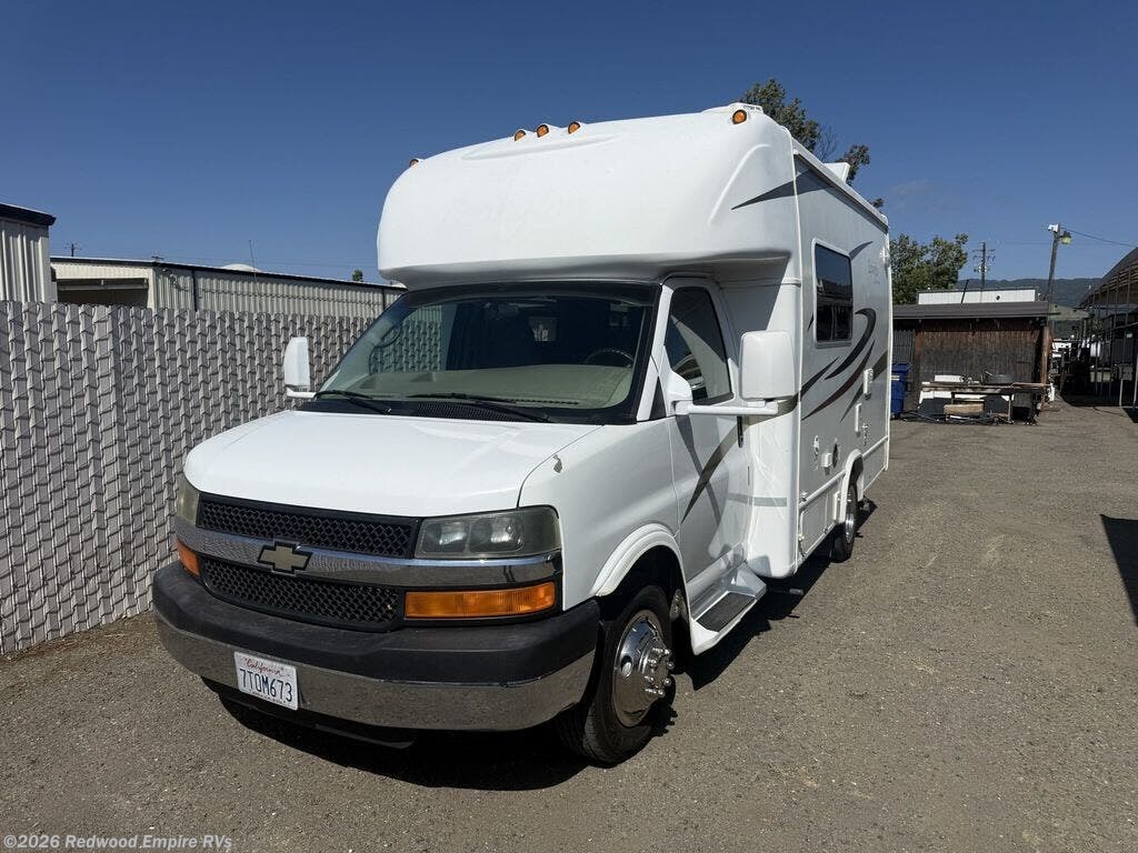Used 2006  Chevrolet  21DS by Chevrolet from Redwood Empire RVs in Ukiah, CA
