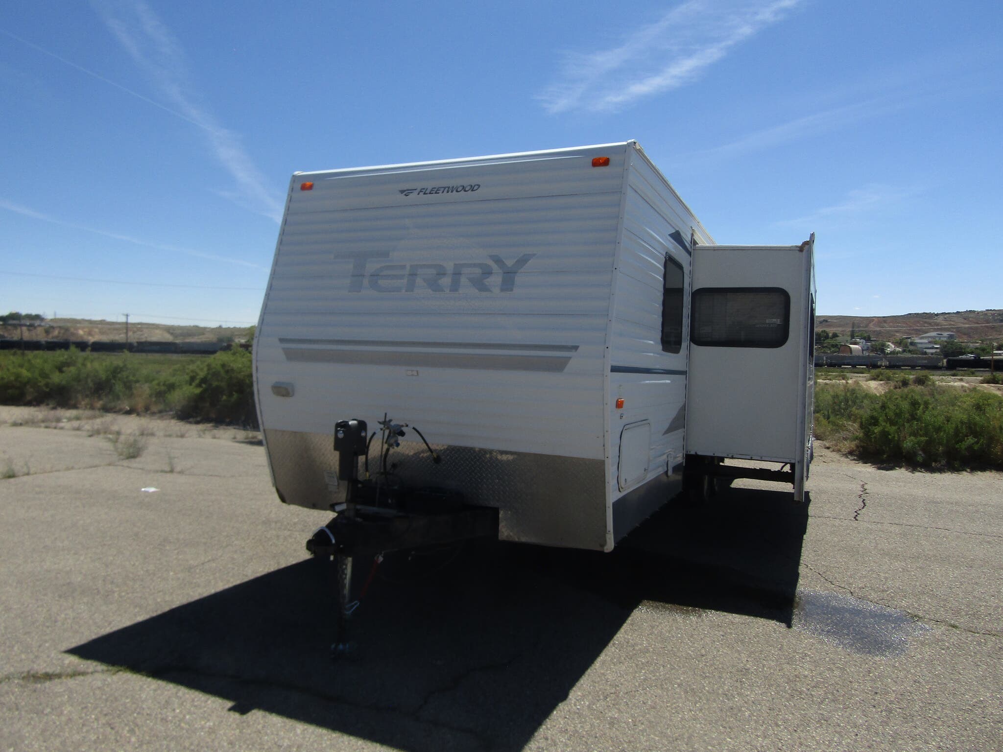 Used 2005 Fleetwood Terry 270FQS available in Rock Springs, Wyoming