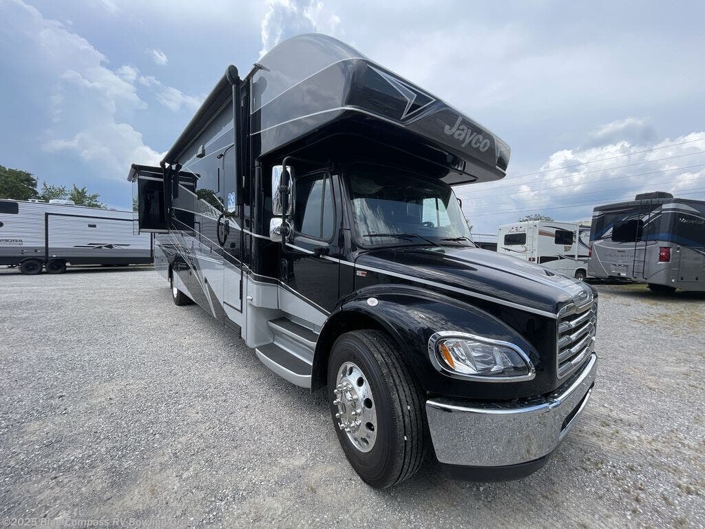 New 2026 Jayco Seneca 37K available in Bowling Green, Kentucky