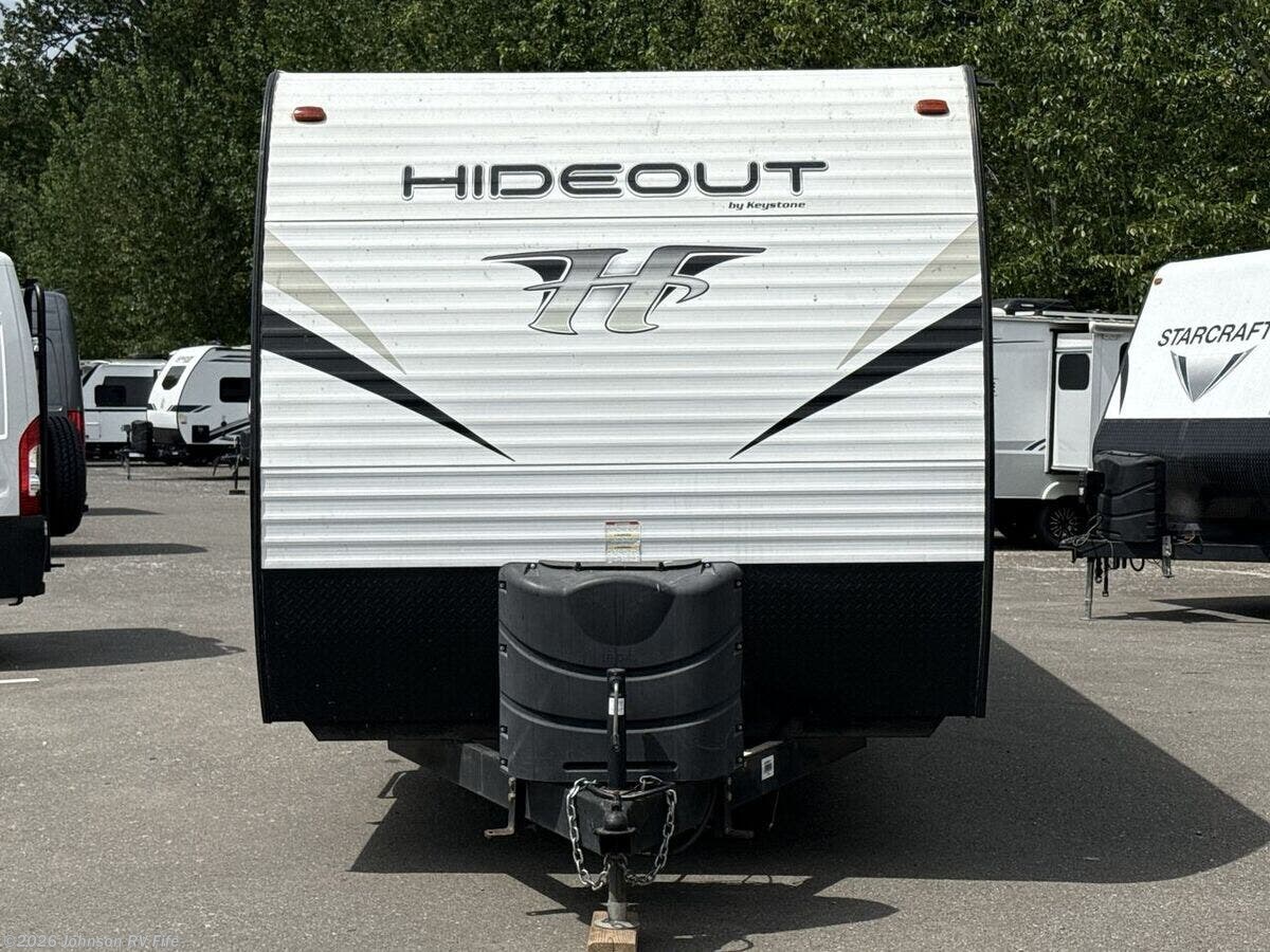 Used 2018 Keystone Hideout LHS West 24LHSWE available in Fife, Washington