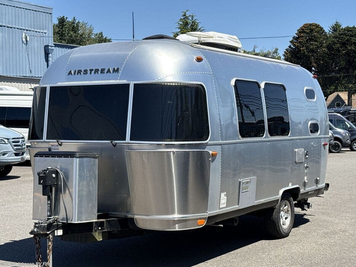 Used 2018 Airstream Flying Cloud 20FB available in Fife, Washington