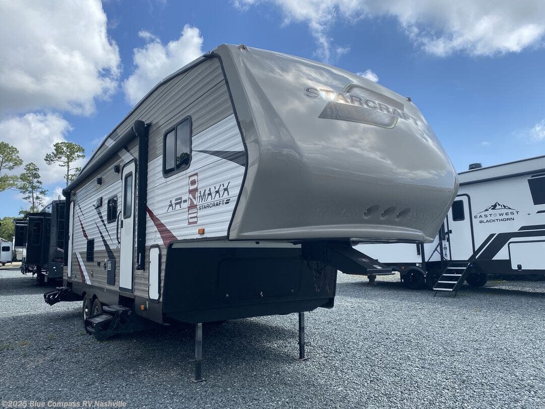 Used 2017 Starcraft AR-ONE MAXX 26BHS available in Lebanon, Tennessee