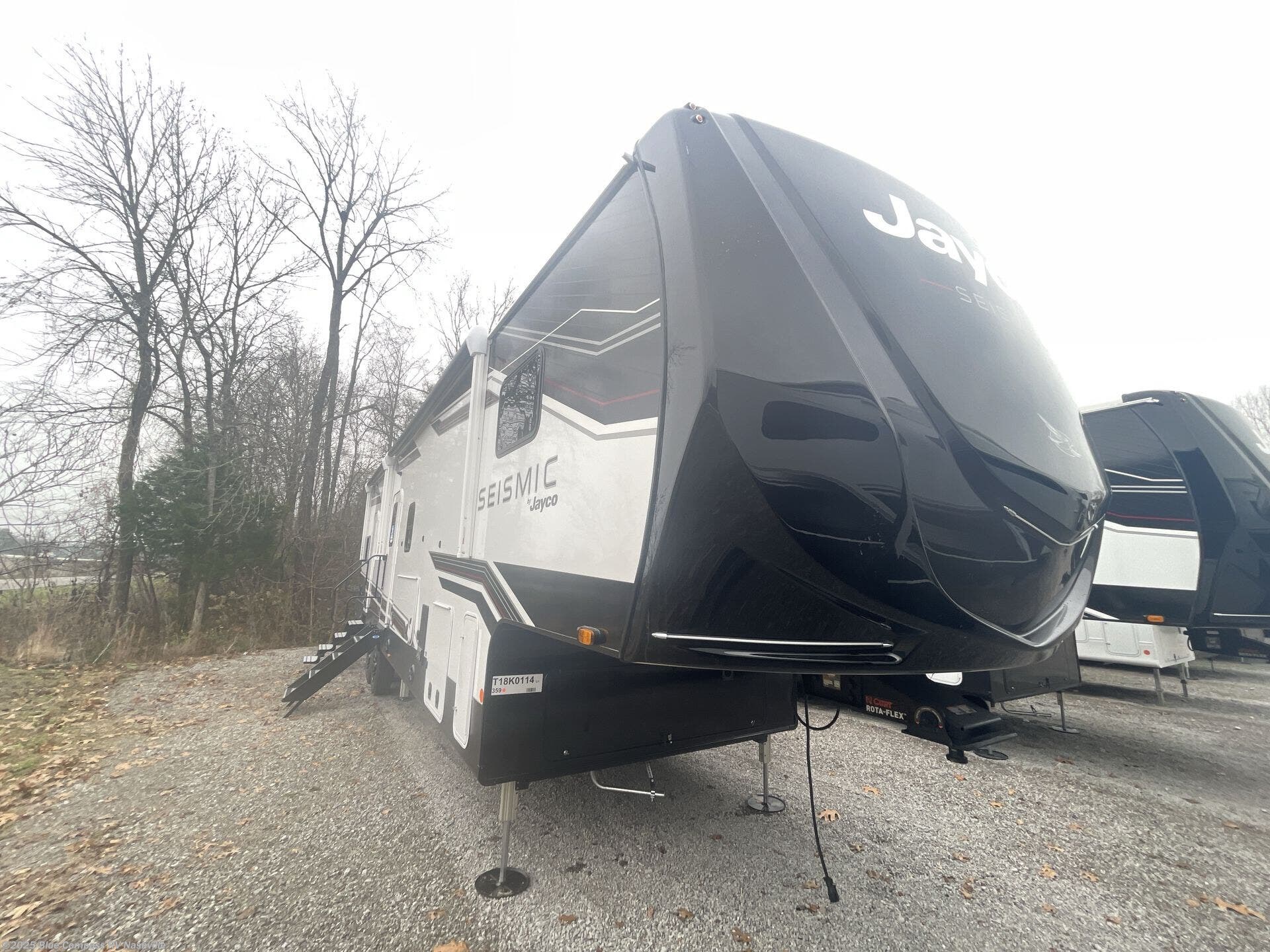 New 2026 Jayco Seismic 359 available in Lebanon, Tennessee