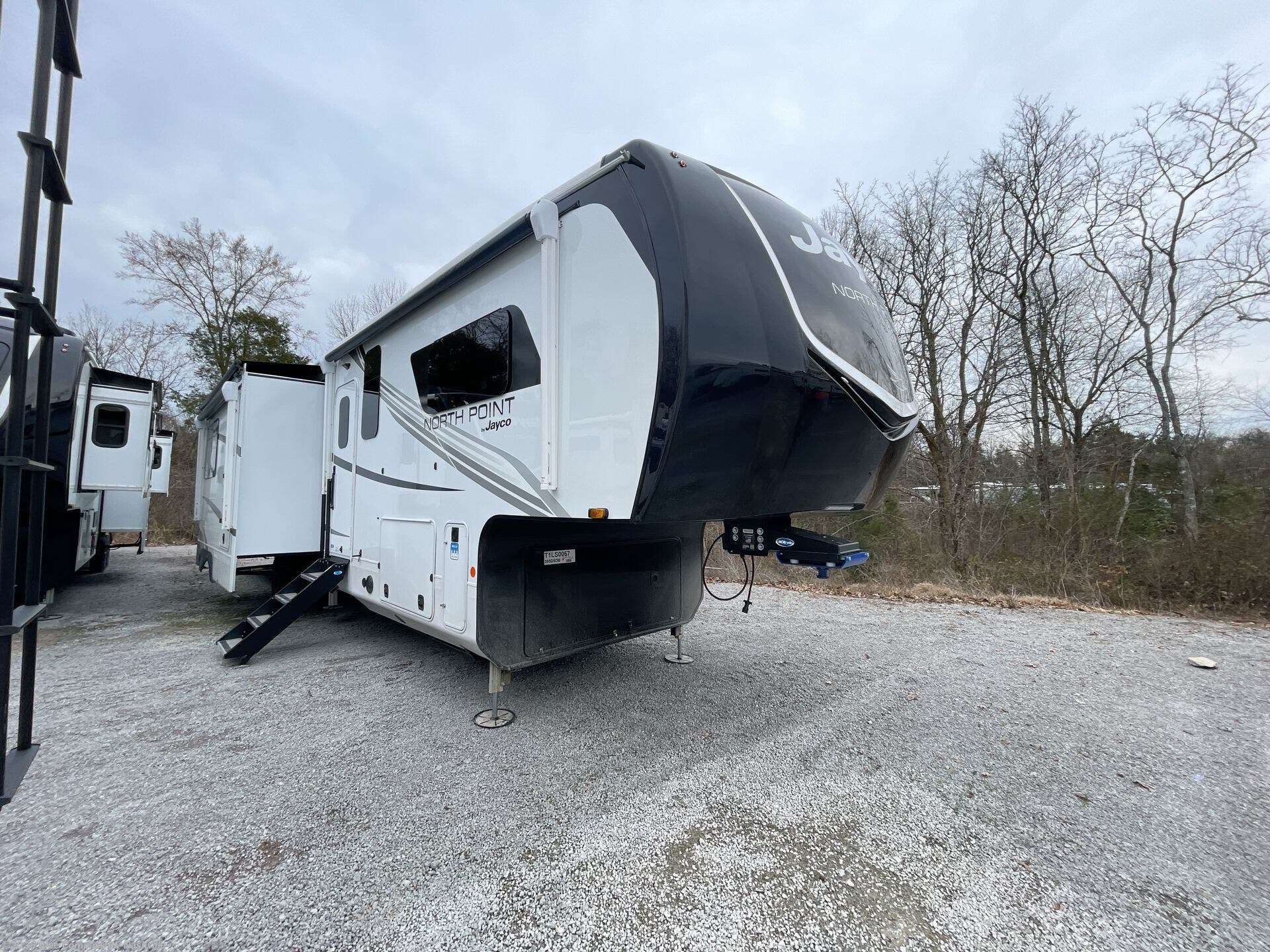 New 2026 Jayco North Point 395DSDB available in Lebanon, Tennessee