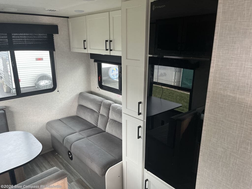 Used 2025 Jayco Jay Flight SLX 210QB available in Lebanon, Tennessee