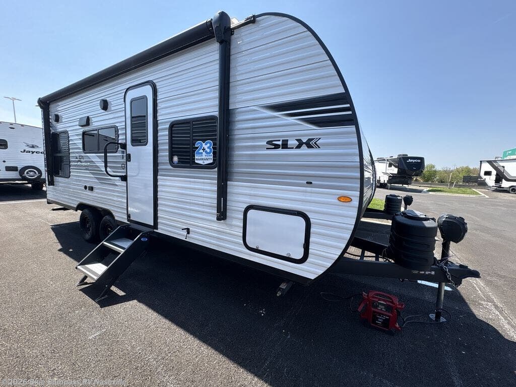 New 2026 Jayco Jay Flight SLX 210QB available in Lebanon, Tennessee