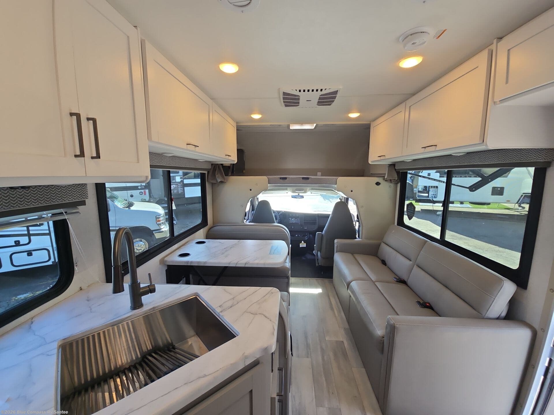 New 2026 Thor Motor Coach Geneva 28VZ Chevy available in Santee, California