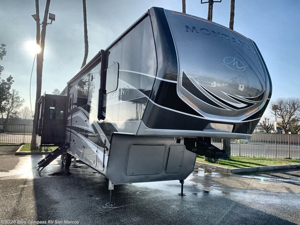 Used 2022 Keystone Montana 3855BR available in San Marcos, California