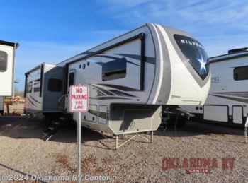 Used 2019 Highland Ridge Silverstar SF374BHS available in Moore, Oklahoma
