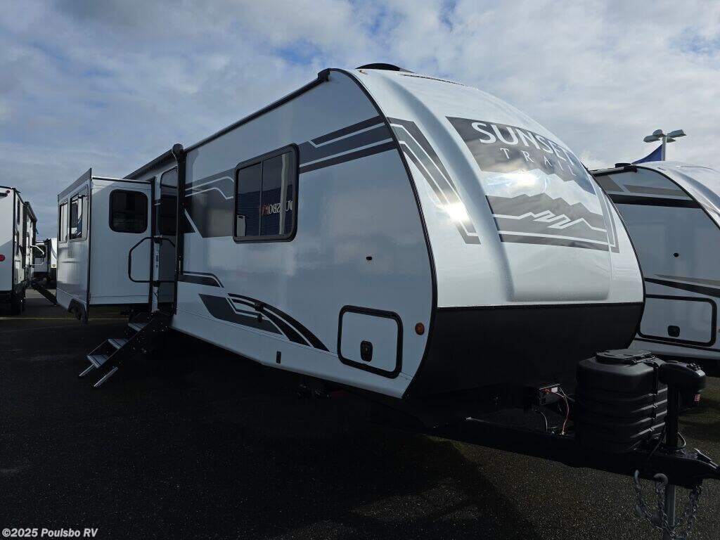 New 2025 CrossRoads Sunset Trail Super Lite SS330SI available in Mount Vernon, Washington