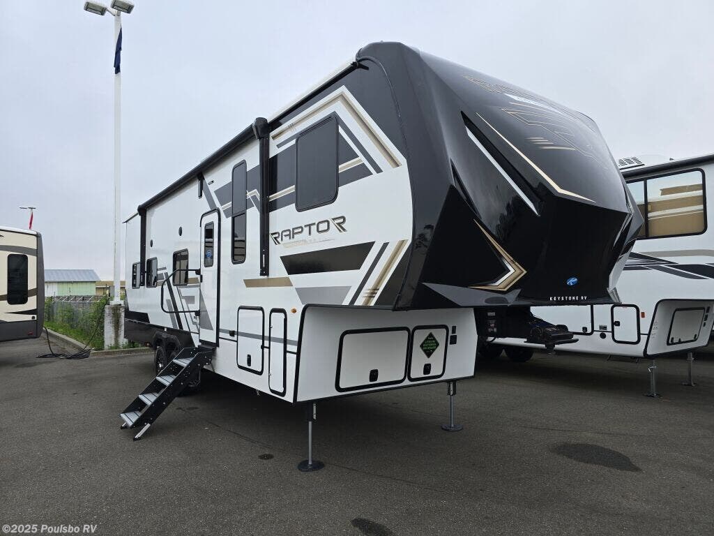 New 2025 Keystone Raptor Carbon Series 220QB available in Mount Vernon, Washington