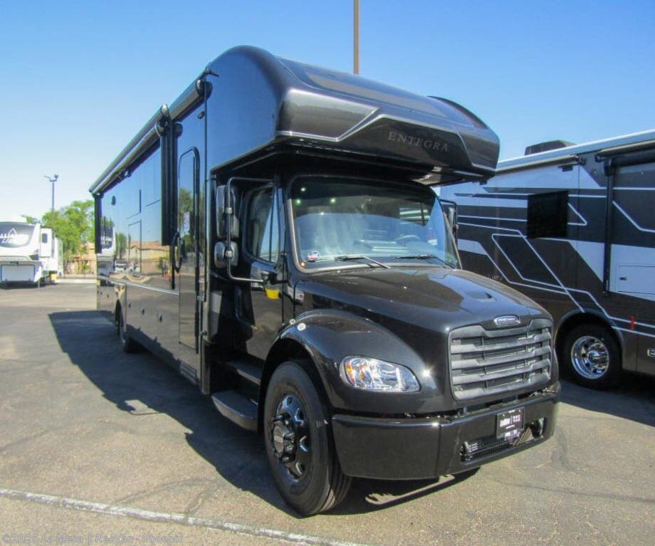New 2026 Entegra Coach Accolade 37M available in Phoenix, Arizona