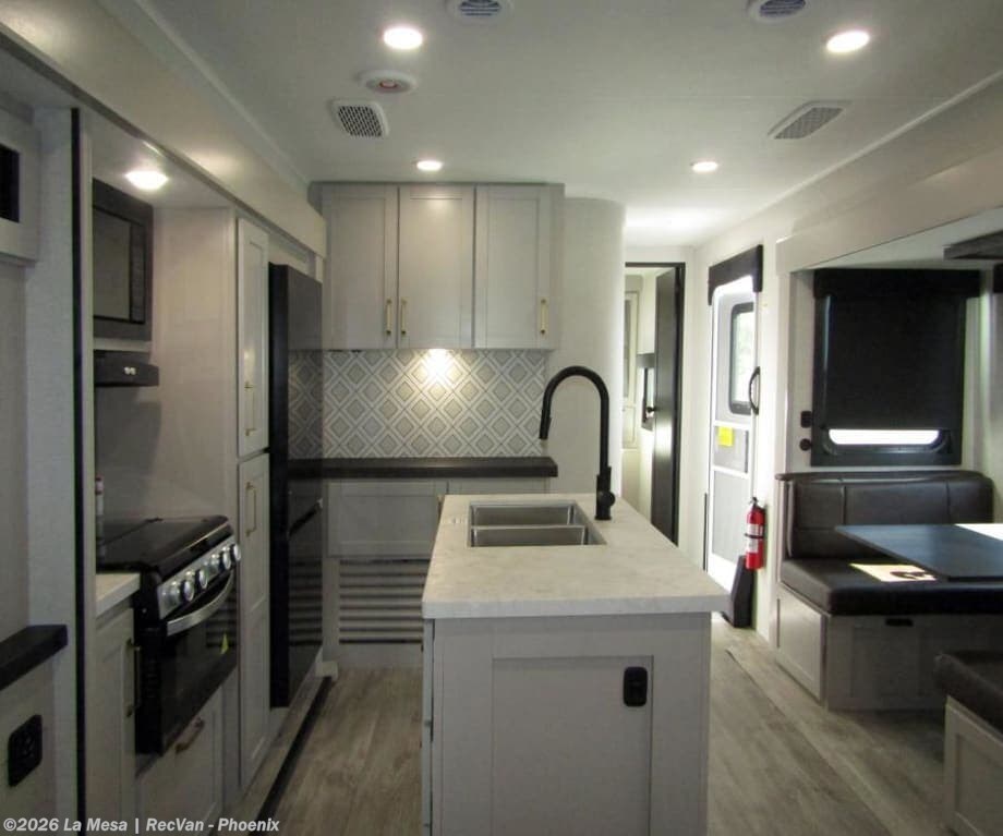 New 2026 Jayco  SUNDANCE XLT TRAILER 31BROK available in Phoenix, Arizona