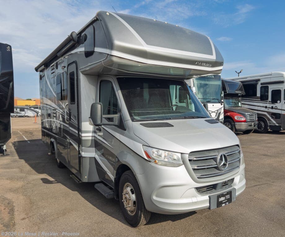 Used 2021 Dynamax Corp  ISATA SERIES 3 24FWM available in Phoenix, Arizona