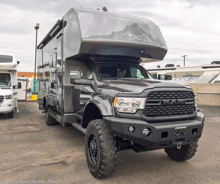 Used 2025  Forest River  ISATA 5 EXTREME 28SSDEX 4X4 by Forest River from La Mesa | RecVan - Phoenix  in Phoenix, AZ
