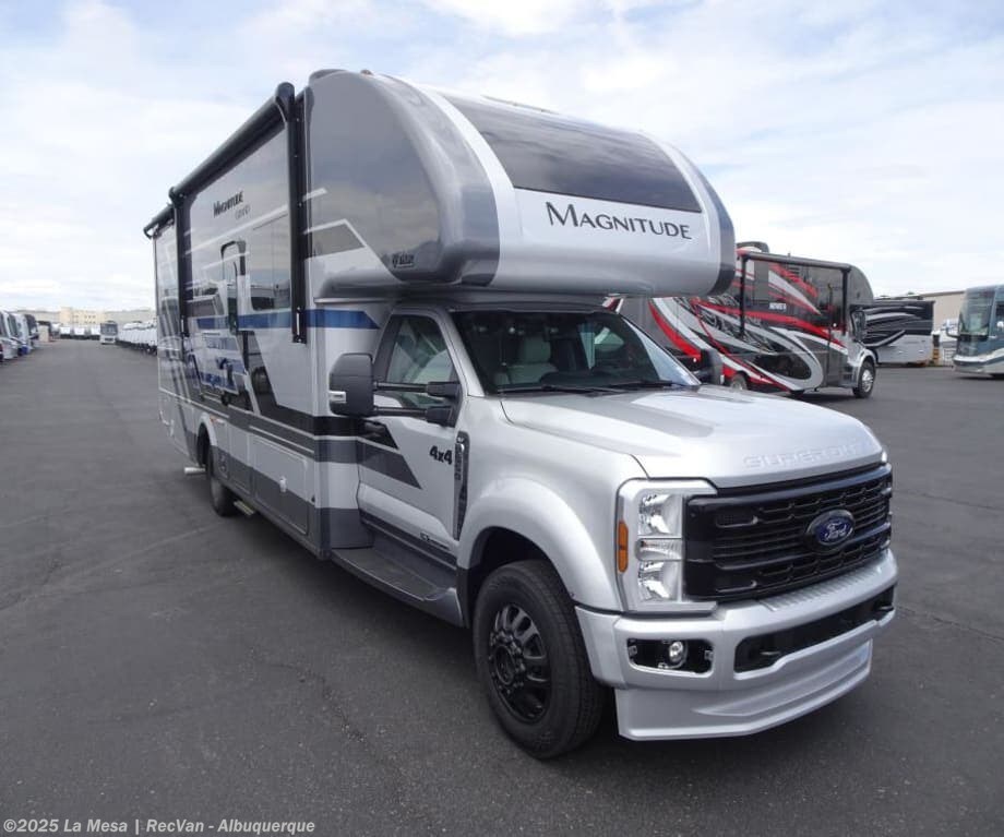 New 2026 Thor Motor Coach Magnitude Grand X32-M available in Albuquerque, New Mexico