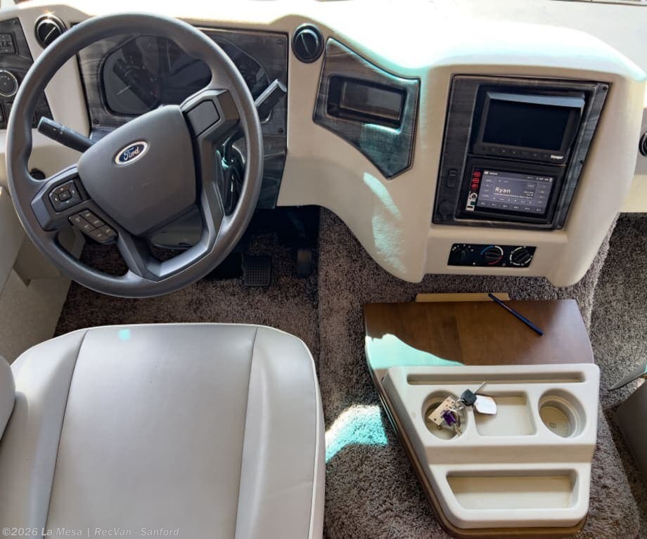 Used 2022 Newmar Bay Star 3616 available in Sanford, Florida