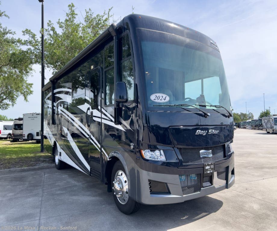 Used 2024 Newmar  BAYSTAR 3014 available in Sanford, Florida