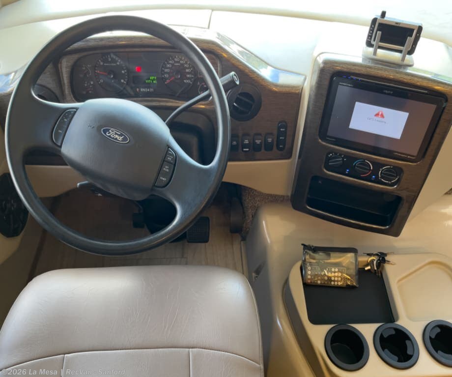 Used 2019  Thor Motor Coach Windsport 35M by Thor Motor Coach from La Mesa | RecVan - Sanford in Sanford, FL