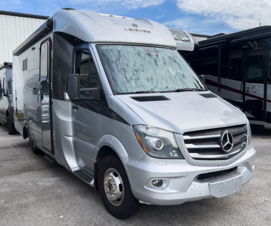 Used 2017 Leisure Travel Unity 24MB available in Sanford, Florida