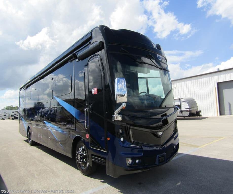 New 2026 Fleetwood Discovery LXE 40M-LXE available in Port St. Lucie, Florida