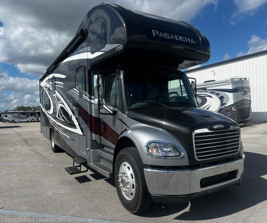 Used 2023 Thor Motor Coach Pasadena 38MX available in Port St. Lucie, Florida