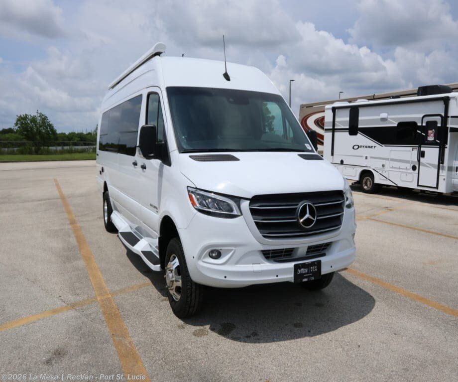 Used 2020 Coachmen Galleria 24A available in Port St. Lucie, Florida
