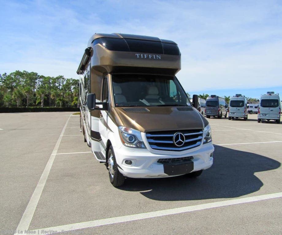 Used 2017 Tiffin Wayfarer 24QW available in Fort Myers, Florida