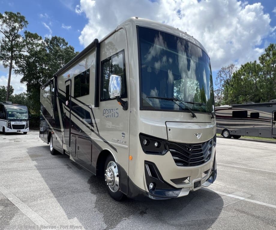 New 2027 Fleetwood Fortis 33HB available in Fort Myers, Florida