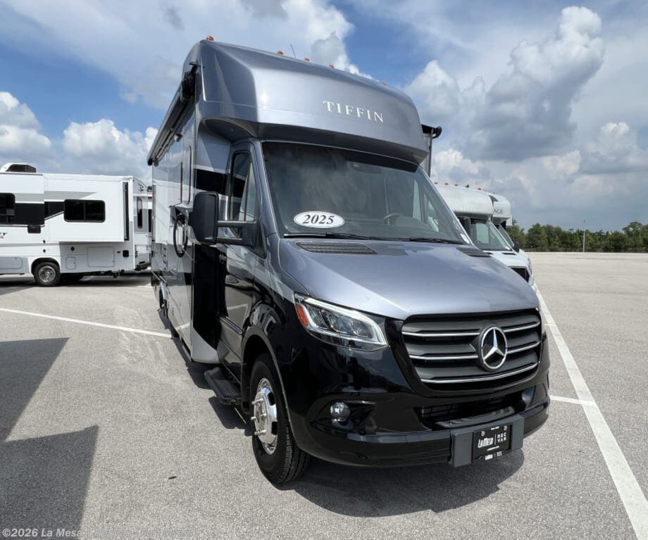 Used 2025 Tiffin Wayfarer 25XRW available in Fort Myers, Florida