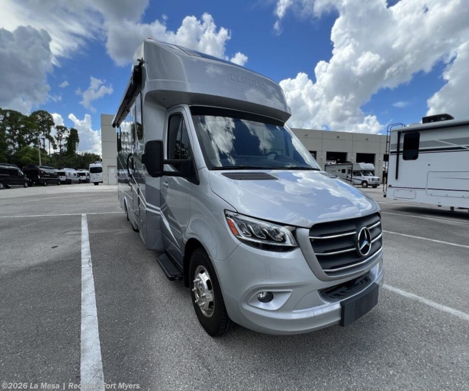 Used 2024 Tiffin Wayfarer 24RLW available in Fort Myers, Florida