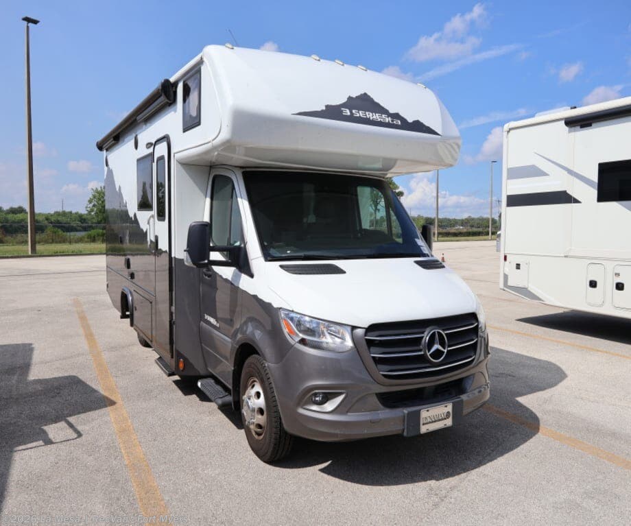 Used 2024 Dynamax Corp  ISATA 3 24FWSFX available in Fort Myers, Florida
