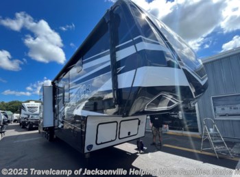 New 2022 Keystone Raptor 420 available in Jacksonville, Florida