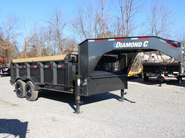 2022 Diamond C LPD207-14X82GN available in Carterville, IL