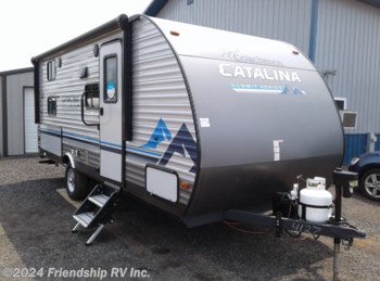 Used 2022 Coachmen Catalina Summit 184BHS available in Friendship, Wisconsin