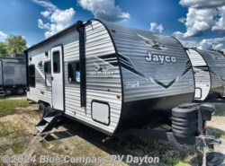 New 2025 Jayco Jay Flight SLX 210QB available in New Carlisle, Ohio